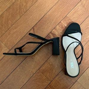 Zara sandals size 7.5
